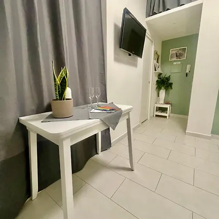 La Gatta - Al Centro Di *