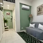 La Gatta - Al Centro Di لا سبيتسْيا