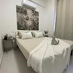 La Gatta - Al Centro Di * لا سبيتسْيا