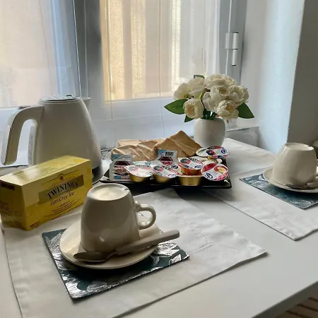 La Gatta - Al Centro Di