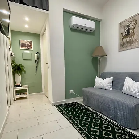 La Gatta - Al Centro Di La Spezia